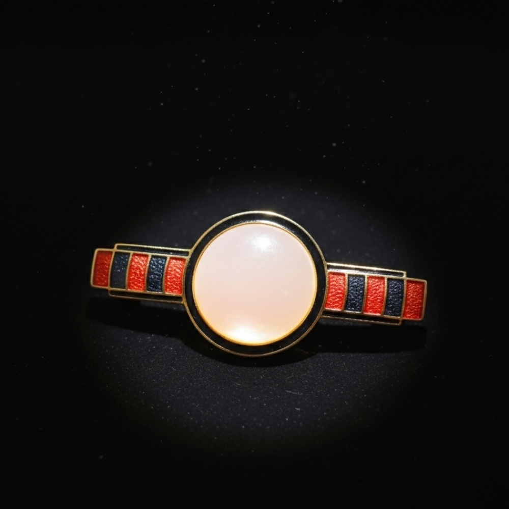 Vintage 1980s Isle of Skye Art Deco Bar Brooch